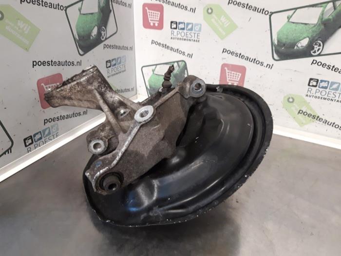 Knuckle, rear right from a Volkswagen Tiguan (5N1/2) 1.4 TSI 16V 2015