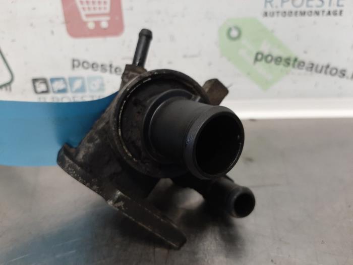 Begagnade Termostathus Fiat Fiorino (225) 1.3 JTD 16V Multijet Pris € 20,00 Marginaltabell erbjuds av Autodemontagebedrijf R. Poeste B.V.