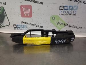 Usados Manija de puerta de 4 puertas izquierda delante Mercedes ML I (163) 320 3.2 V6 18V Aut.Kat. Precio € 12,00 Norma de margen ofrecido por Autodemontagebedrijf R. Poeste B.V.