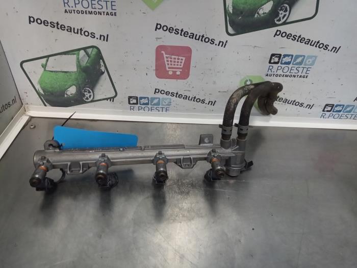 Gebrauchte Einspritzdüse (Einspritzer) Volkswagen Golf IV (1J1) 1.4 16V Preis € 30,00 Margenregelung angeboten von Autodemontagebedrijf R. Poeste B.V.