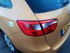 Feu arrière gauche d'un Seat Ibiza ST (6J8), 2010 / 2016 1.2 TDI Ecomotive, Combi, Diesel, 1.199cc, 55kW (75pk), FWD, CFWA, 2010-04 / 2015-05 2011