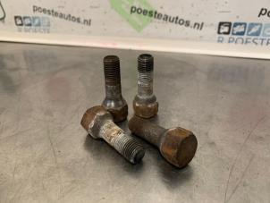 Used Set of wheel bolts Fiat Seicento (187) 1.1 SPI Hobby,Young Price € 15,00 Margin scheme offered by Autodemontagebedrijf R. Poeste B.V.