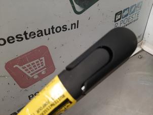 Gebrauchte Scheibenwischerarm hinten Smart Forfour (453) 1.0 12V Preis € 20,00 Margenregelung angeboten von Autodemontagebedrijf R. Poeste B.V.