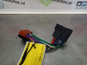 Used Radio wiring Kia Picanto (BA) 1.0 12V Price € 10,00 Margin scheme offered by Autodemontagebedrijf R. Poeste B.V.