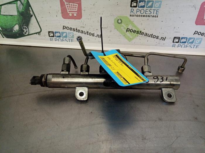 Used Fuel distributor Fiat Croma (194) 1.9 D Multijet Price € 55,00 Margin scheme offered by Autodemontagebedrijf R. Poeste B.V.