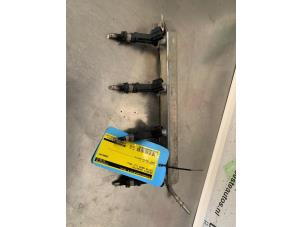 Used Fuel injector nozzle Toyota Yaris II (P9) 1.33 16V Dual VVT-I Price € 60,00 Margin scheme offered by Autodemontagebedrijf R. Poeste B.V.
