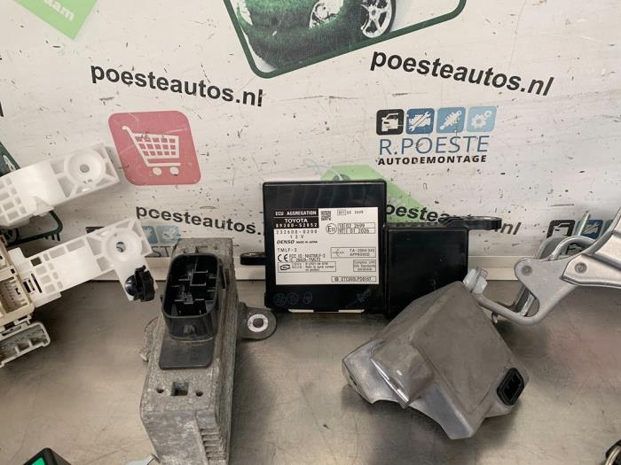 Engine management computer Toyota Yaris II 1.33 16V Dual VVT-I ...