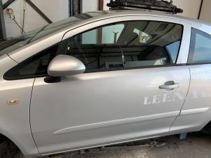 Gebrauchte Tür 2-türig links Opel Corsa D 1.4 16V Twinport Preis € 150,00 Margenregelung angeboten von Autodemontagebedrijf R. Poeste B.V.