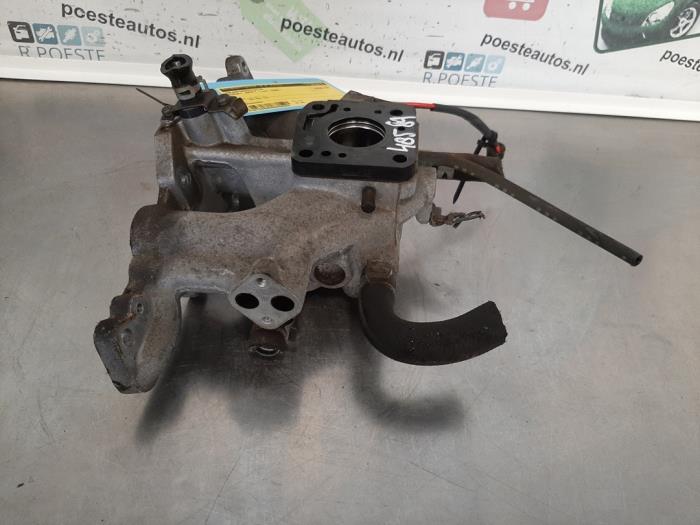 Gebrauchte Ansaugbrugge Suzuki Swift (SF310/413) 1.0i Preis € 30,00 Margenregelung angeboten von Autodemontagebedrijf R. Poeste B.V.