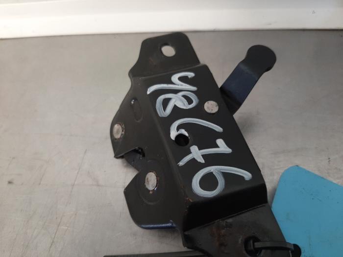 Peugeot 106 Tailgate lock mechanisms stock | ProxyParts.com