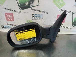 Usagé Rétroviseur extérieur gauche Renault Megane (BA/SA) 1.4 16V Prix € 15,00 Règlement à la marge proposé par Autodemontagebedrijf R. Poeste B.V.