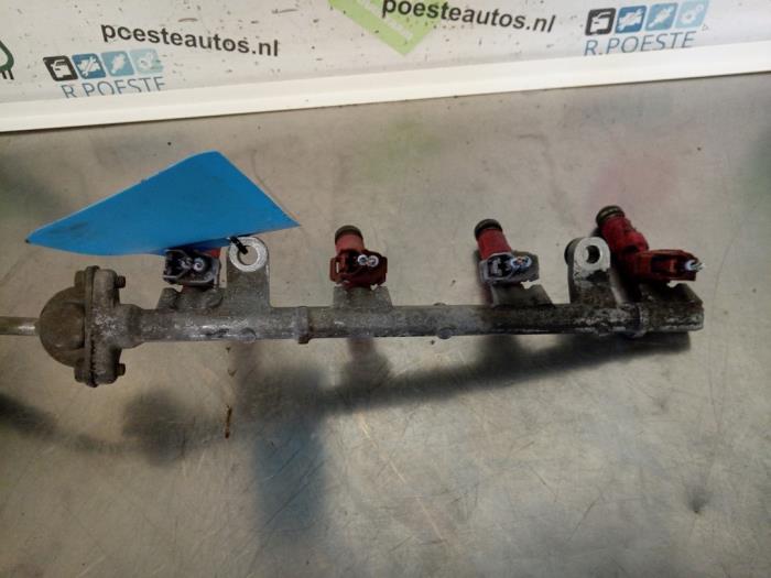 Usagé Système d'injection Daihatsu YRV (M2) 1.3 16V DVVT Prix € 40,00 Règlement à la marge proposé par Autodemontagebedrijf R. Poeste B.V.