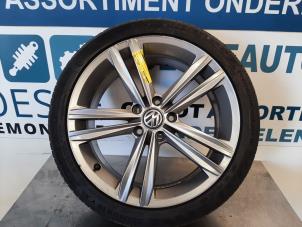 Used Wheel Volkswagen Golf VII (AUA) 1.5 TSI Evo BMT 16V Price € 335,00 Margin scheme offered by Autodemontagebedrijf R. Poeste B.V.