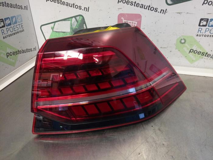 Tylne swiatlo pozycyjne prawe z Volkswagen Golf VII (AUA) 1.5 TSI Evo BMT 16V 2019