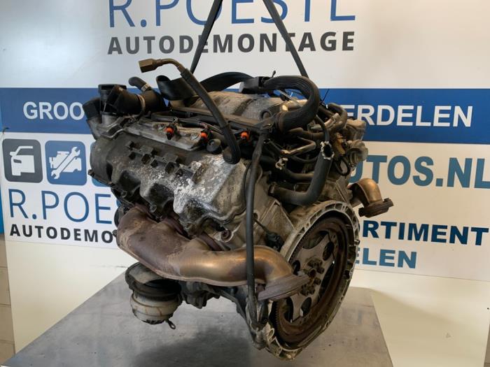 Motor de un Mercedes-Benz CLK (W208) 3.2 320 V6 18V 1999