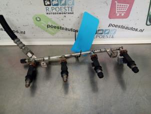 Used Fuel injector nozzle Opel Zafira (F75) 1.6 16V Price € 50,00 Margin scheme offered by Autodemontagebedrijf R. Poeste B.V.
