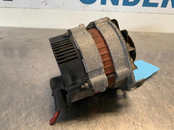Usagé Dynamo Fiat Cinquecento 0.9 i.e. S Prix € 20,00 Règlement à la marge proposé par Autodemontagebedrijf R. Poeste B.V.