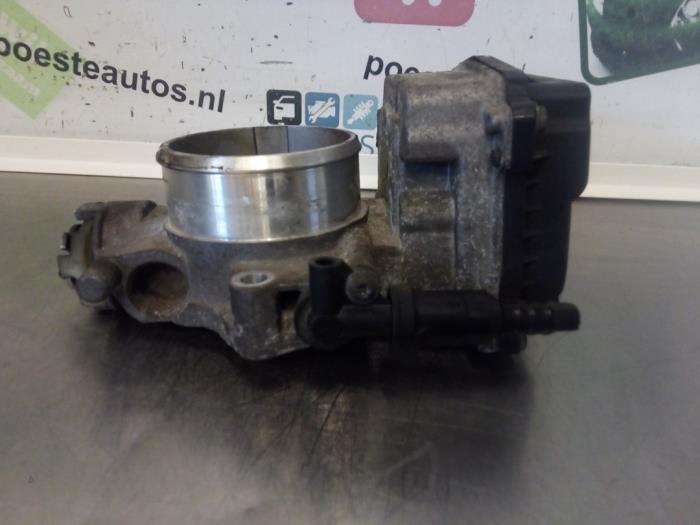 Throttle body from a Lancia Phedra 2.0 16V 2004