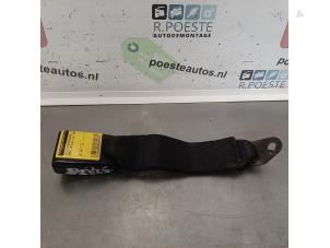 Usados Lengüeta de cinturón de seguridad centro detrás Opel Agila (A) 1.0 12V Precio € 12,00 Norma de margen ofrecido por Autodemontagebedrijf R. Poeste B.V.