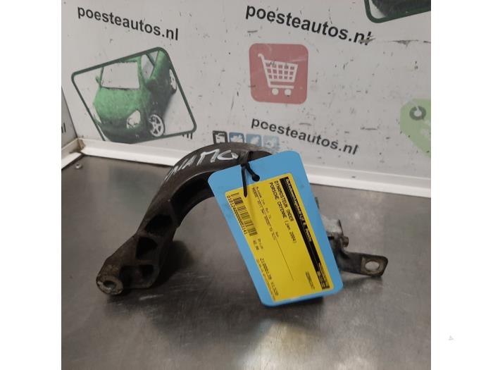 Usagé Support dynamo bas Porsche Cayenne (9PA) 4.5 S V8 32V Prix € 42,00 Règlement à la marge proposé par Autodemontagebedrijf R. Poeste B.V.