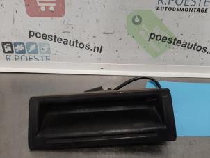 Begagnade Spak, baklucka Porsche Cayenne (9PA) 4.5 S V8 32V Pris € 42,00 Marginaltabell erbjuds av Autodemontagebedrijf R. Poeste B.V.