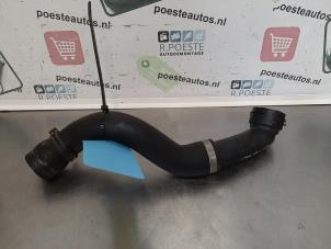 Used Radiator hose Porsche Cayenne (9PA) 4.5 S V8 32V Price € 30,00 Margin scheme offered by Autodemontagebedrijf R. Poeste B.V.