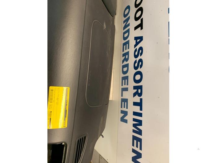Dashboard from a Porsche Cayenne (9PA) 4.5 S V8 32V 2004