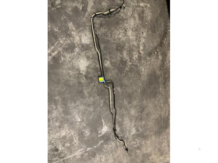 Usagé Conduit de carburant Porsche Cayenne (9PA) 4.5 S V8 32V Prix € 80,00 Règlement à la marge proposé par Autodemontagebedrijf R. Poeste B.V.