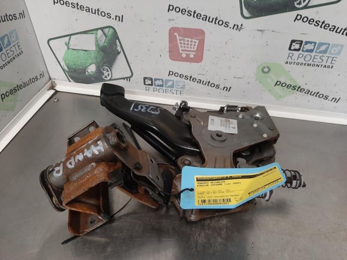 Gebrauchte Handbremse Mechanik Porsche Cayenne (9PA) 4.5 S V8 32V Preis € 75,00 Margenregelung angeboten von Autodemontagebedrijf R. Poeste B.V.