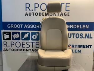 Używane Fotel prawy Volkswagen New Beetle (1Y7) 1.4 16V Cena € 100,00 Procedura marży oferowane przez Autodemontagebedrijf R. Poeste B.V.