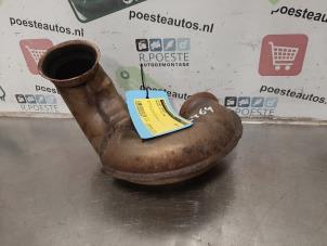 Used Exhaust front section Peugeot 307 CC (3B) 2.0 16V Price € 20,00 Margin scheme offered by Autodemontagebedrijf R. Poeste B.V.