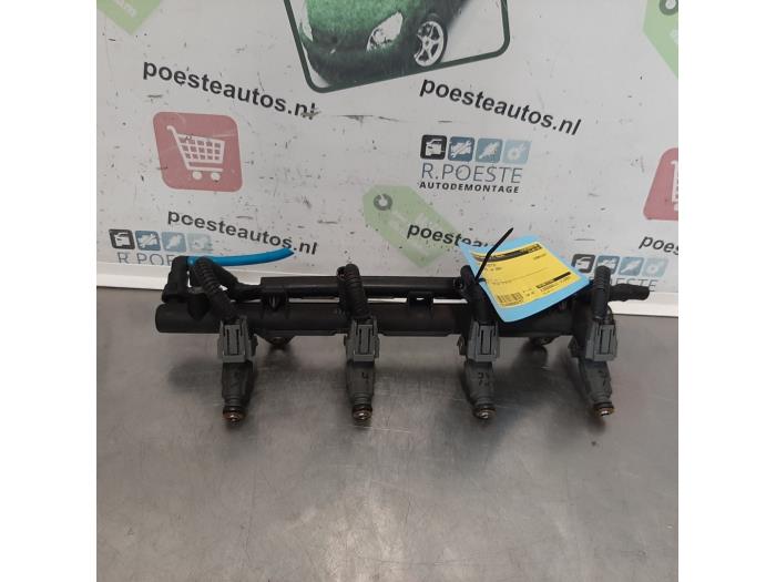 Usagé Système d'injection Kia Shuma II 1.6 16V Prix € 50,00 Règlement à la marge proposé par Autodemontagebedrijf R. Poeste B.V.