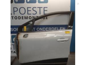 Używane Drzwi lewe przednie wersja 4-drzwiowa Renault Clio IV (5R) 0.9 Energy TCE 90 12V Cena € 90,00 Procedura marży oferowane przez Autodemontagebedrijf R. Poeste B.V.