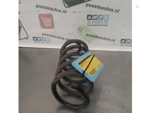 Used Rear coil spring Renault Clio IV (5R) 0.9 Energy TCE 90 12V Price € 20,00 Margin scheme offered by Autodemontagebedrijf R. Poeste B.V.