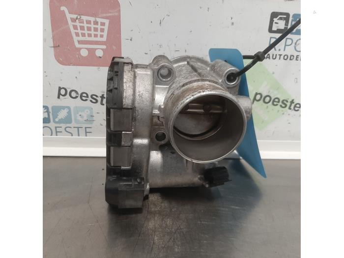 Używane Przepustnica Fiat Punto Evo (199) 1.4 16V MultiAir Start&Stop Cena € 30,00 Procedura marży oferowane przez Autodemontagebedrijf R. Poeste B.V.