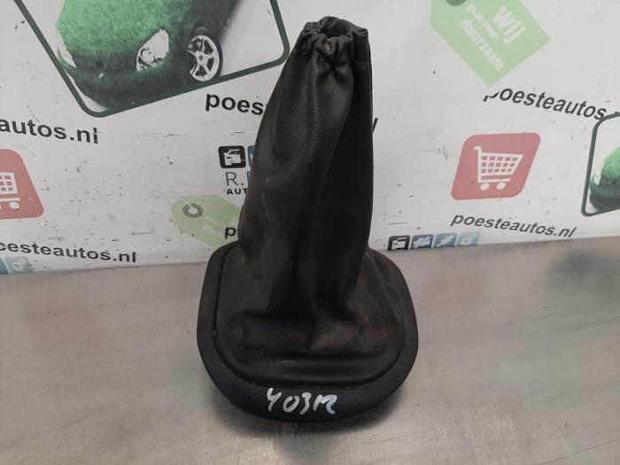 Gear stick cover from a Ford Ka I 1.3i 2006