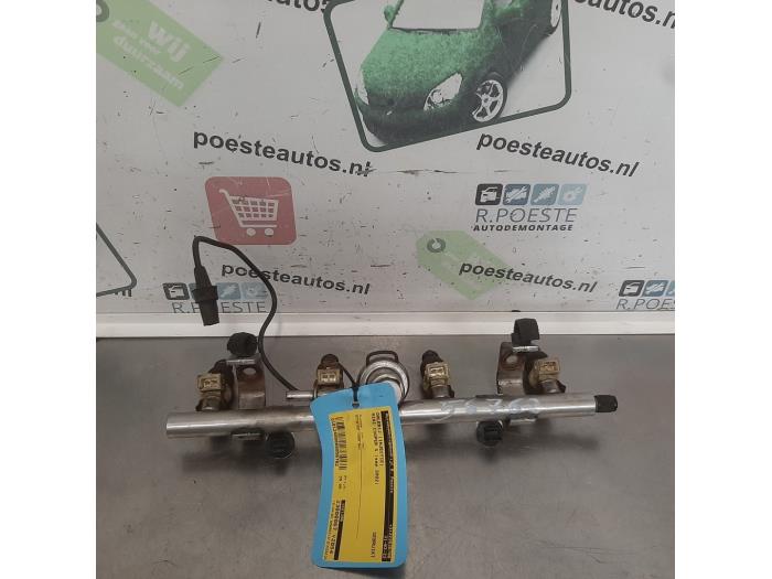 Usagé Système d'injection Mini Mini Cooper S (R53) 1.6 16V Prix € 55,00 Règlement à la marge proposé par Autodemontagebedrijf R. Poeste B.V.