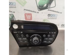 Usagé Radio/Lecteur CD Honda Insight (ZE2) 1.3 16V VTEC Prix € 70,00 Règlement à la marge proposé par Autodemontagebedrijf R. Poeste B.V.