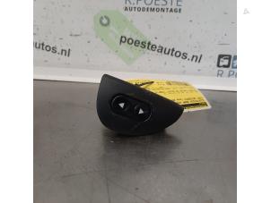 Used Electric window switch Fiat Seicento (187) 1.1 SPI Hobby,Young Price € 10,00 Margin scheme offered by Autodemontagebedrijf R. Poeste B.V.