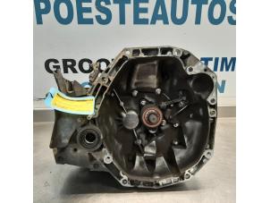 Usagé Boîte de vitesse Renault Modus/Grand Modus (JP) 1.4 16V Prix € 160,00 Règlement à la marge proposé par Autodemontagebedrijf R. Poeste B.V.