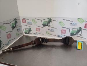 Begagnade Drivaxel, höger fram Peugeot 406 Coupé (8C) 2.2 16V Pris € 50,00 Marginaltabell erbjuds av Autodemontagebedrijf R. Poeste B.V.
