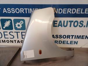 Used Front wing, right Opel Agila (A) 1.2 16V Price € 50,00 Margin scheme offered by Autodemontagebedrijf R. Poeste B.V.
