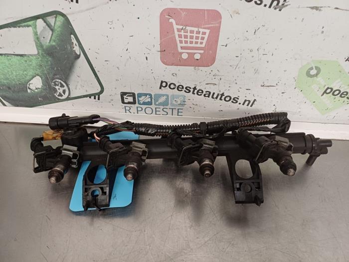 Usagé Système d'injection Renault Modus/Grand Modus (JP) 1.2 16V Eco Prix € 40,00 Règlement à la marge proposé par Autodemontagebedrijf R. Poeste B.V.