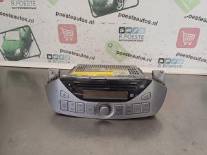Używane Radioodtwarzacz CD Suzuki Alto (GF) 1.0 12V Cena € 50,00 Procedura marży oferowane przez Autodemontagebedrijf R. Poeste B.V.