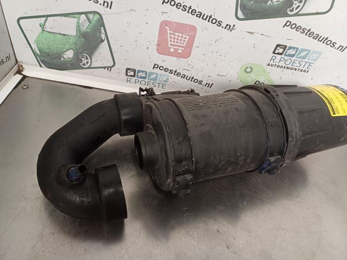 Air box from a Renault Twingo (C06) 1.2 1999