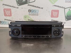 Usagé Radio/Lecteur CD Smart Forfour (454) 1.0 12V Prix € 40,00 Règlement à la marge proposé par Autodemontagebedrijf R. Poeste B.V.