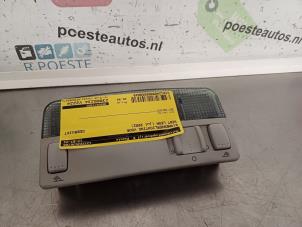 Usagé Eclairage de plafonnier Seat Leon (1M1) 1.6 16V Prix € 20,00 Règlement à la marge proposé par Autodemontagebedrijf R. Poeste B.V.