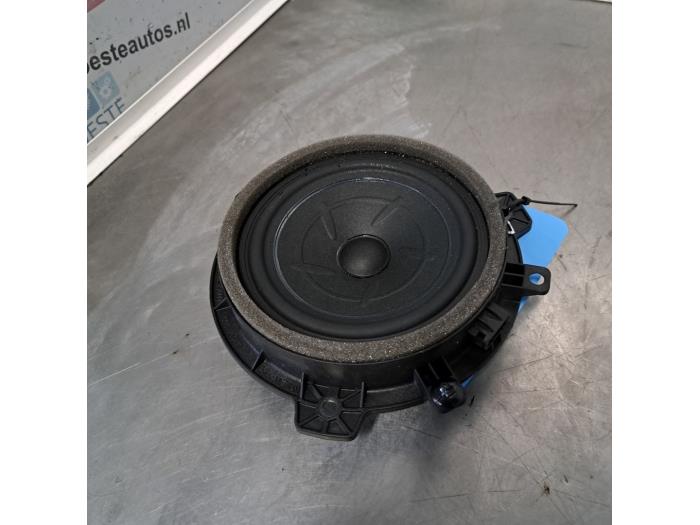 Speaker from a Hyundai i10 1.0 12V 2022