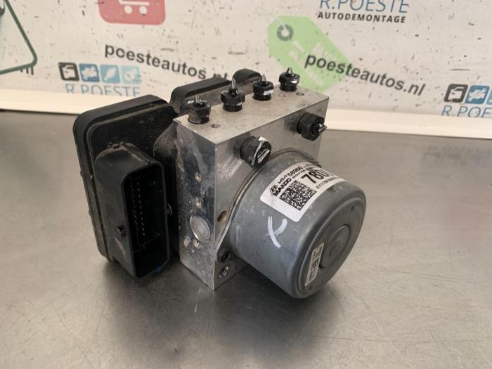 Begagnade ABS-pump Hyundai i10 1.0 12V Pris € 142,00 Marginaltabell erbjuds av Autodemontagebedrijf R. Poeste B.V.