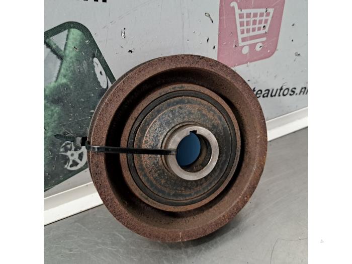 Crankshaft pulley from a Daihatsu Sirion/Storia (M1) 1.0 12V DVVT 2003